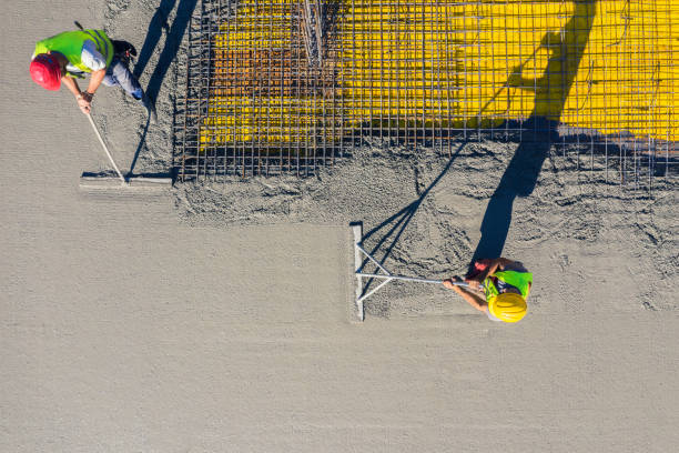 Best Commercial Concrete Contractor  in South Milwaukee, WI