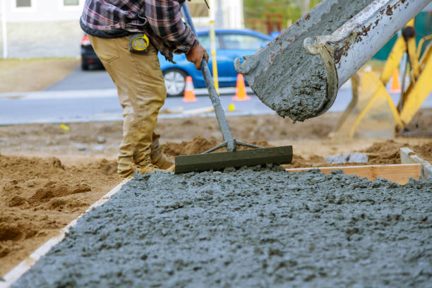 Best Concrete Contractor Near Me  in South Milwaukee, WI